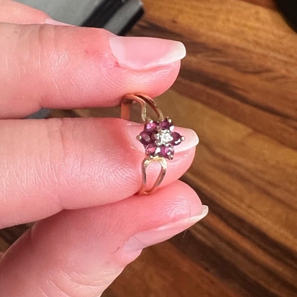 Diamond and ruby ring - Picture 5 of 13